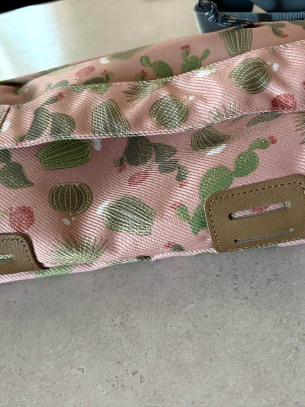The North Face Cactus Print Crossbody Bag - Picture 8 of 10